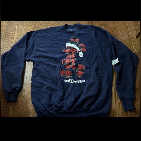 Santa Mickey Mouse Pullover Sweatshirt Walt Disney World Hanes Christmas Large - Picture 1 of 3